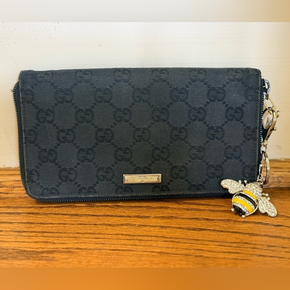 Gucci wallet